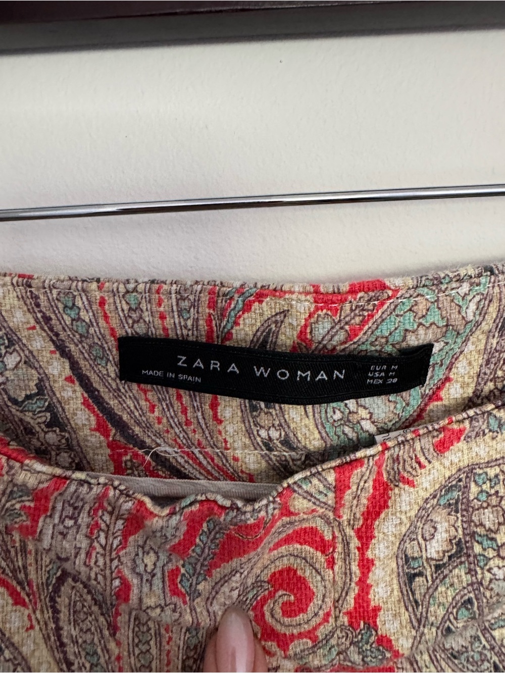 Zara Paisley Print Shorts – Size M - Picture 6 of 6